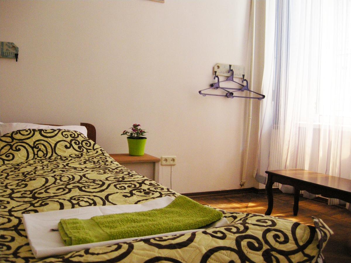 Tapki Hostel Odessa Esterno foto